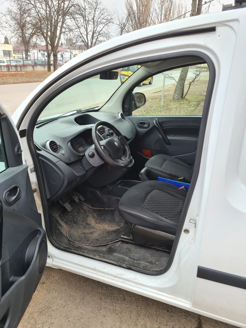 Renault Kangoo, снимка 10 - Автомобили и джипове - 48993975