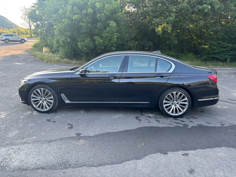 BMW 750 CarbonCore xDrive HUD, снимка 7 - Автомобили и джипове - 51794354