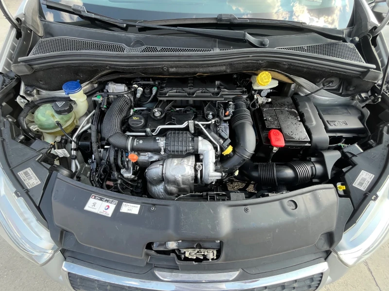 Peugeot 208 1.4 HDi, снимка 14 - Автомобили и джипове - 51989523