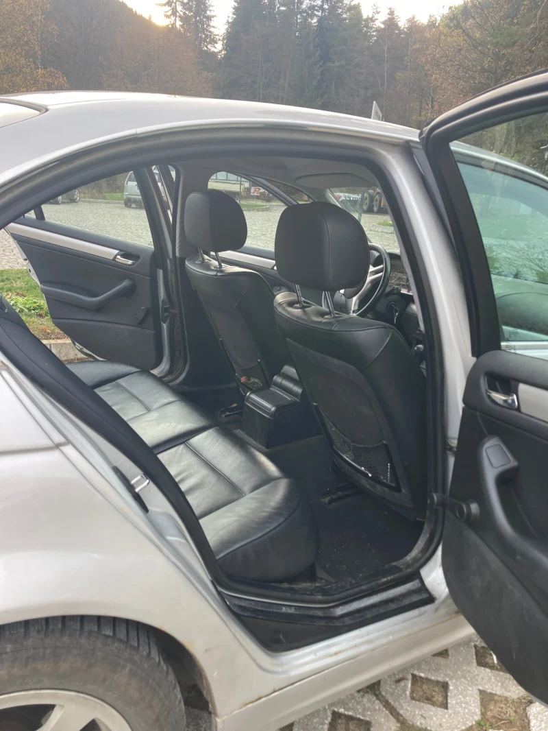 BMW 320, снимка 3 - Автомобили и джипове - 52299581