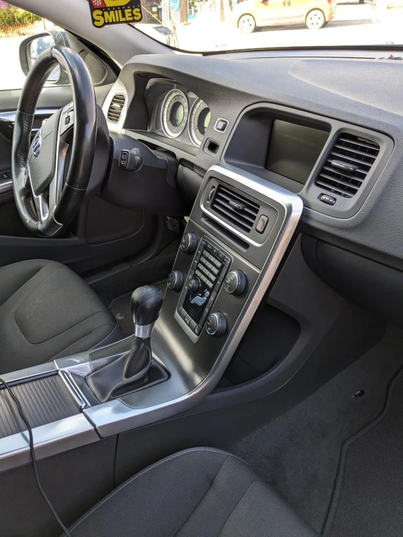 Volvo V40 Коледна промоция, снимка 10 - Автомобили и джипове - 52664281