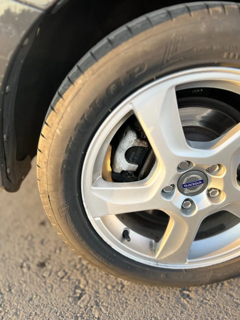 Volvo V40 Коледна промоция, снимка 2 - Автомобили и джипове - 52664281