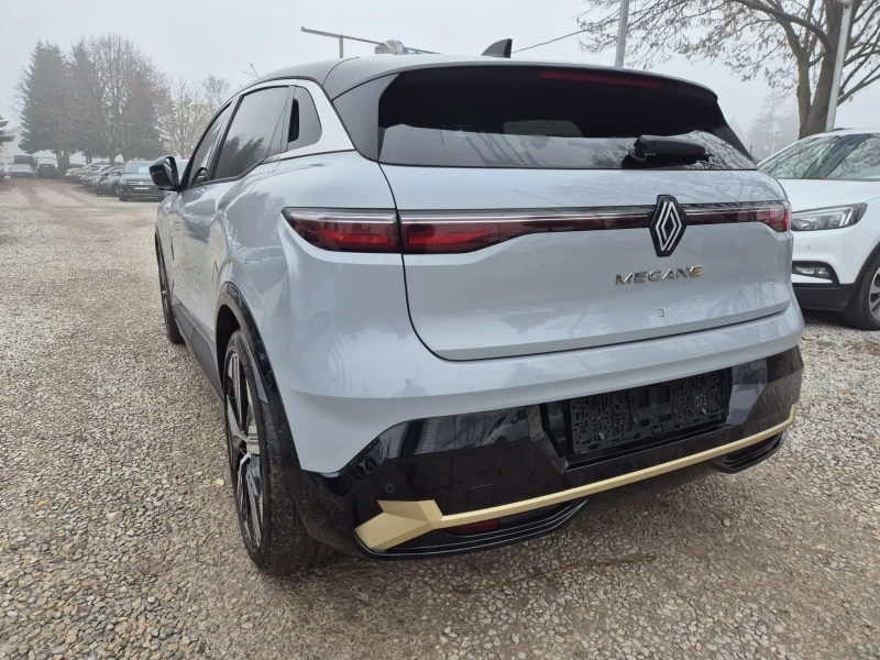 Renault Megane EV60 Iconic, снимка 12 - Автомобили и джипове - 52815628
