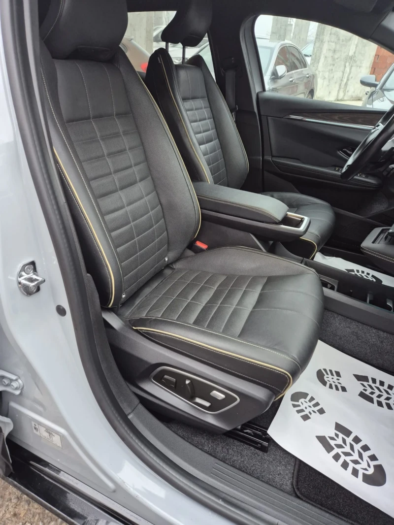 Renault Megane EV60 Iconic, снимка 8 - Автомобили и джипове - 52815628