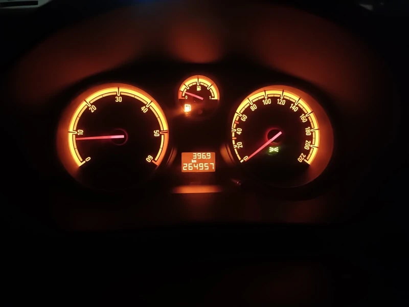 Opel Corsa 1.3 cdti 75hp, снимка 11 - Автомобили и джипове - 52842915