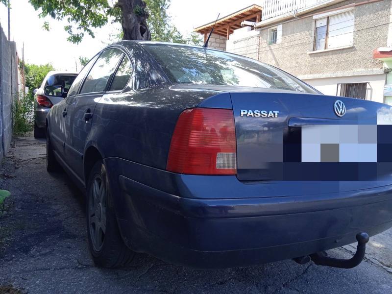 VW Passat 2.5TDI Sedan , снимка 7 - Автомобили и джипове - 42026711