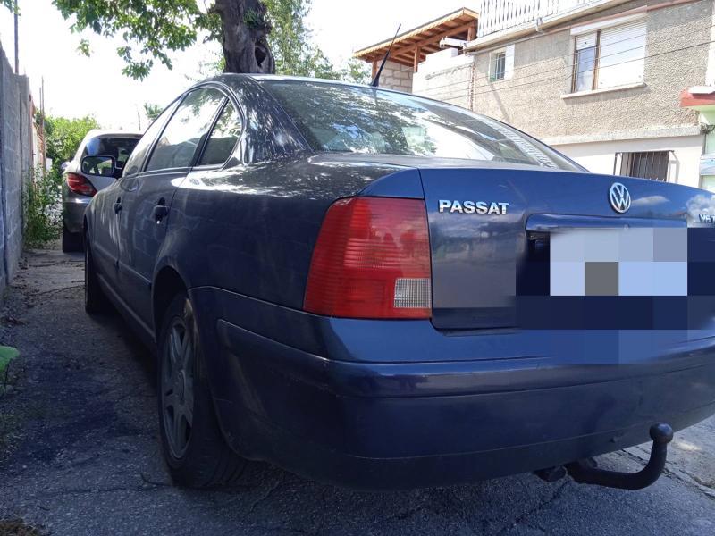 VW Passat 2.5TDI Sedan , снимка 3 - Автомобили и джипове - 42026711
