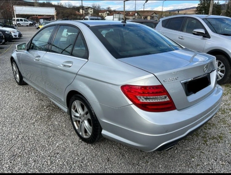 Mercedes-Benz C 220 W204 CDI, снимка 6 - Автомобили и джипове - 48617543