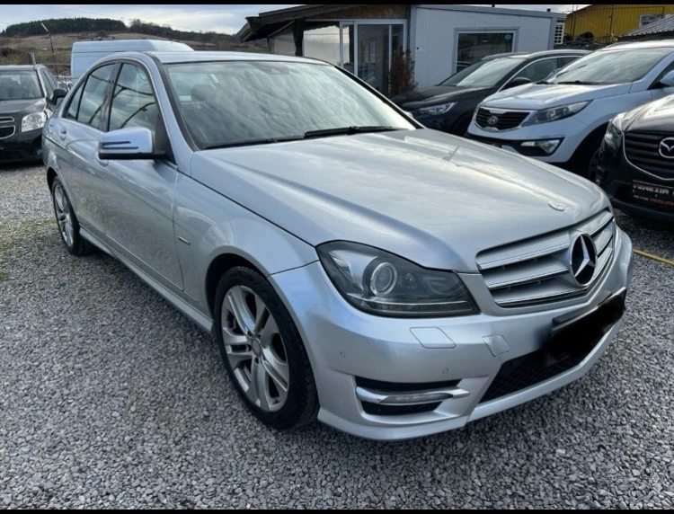 Mercedes-Benz C 220 W204 CDI, снимка 1 - Автомобили и джипове - 48617543