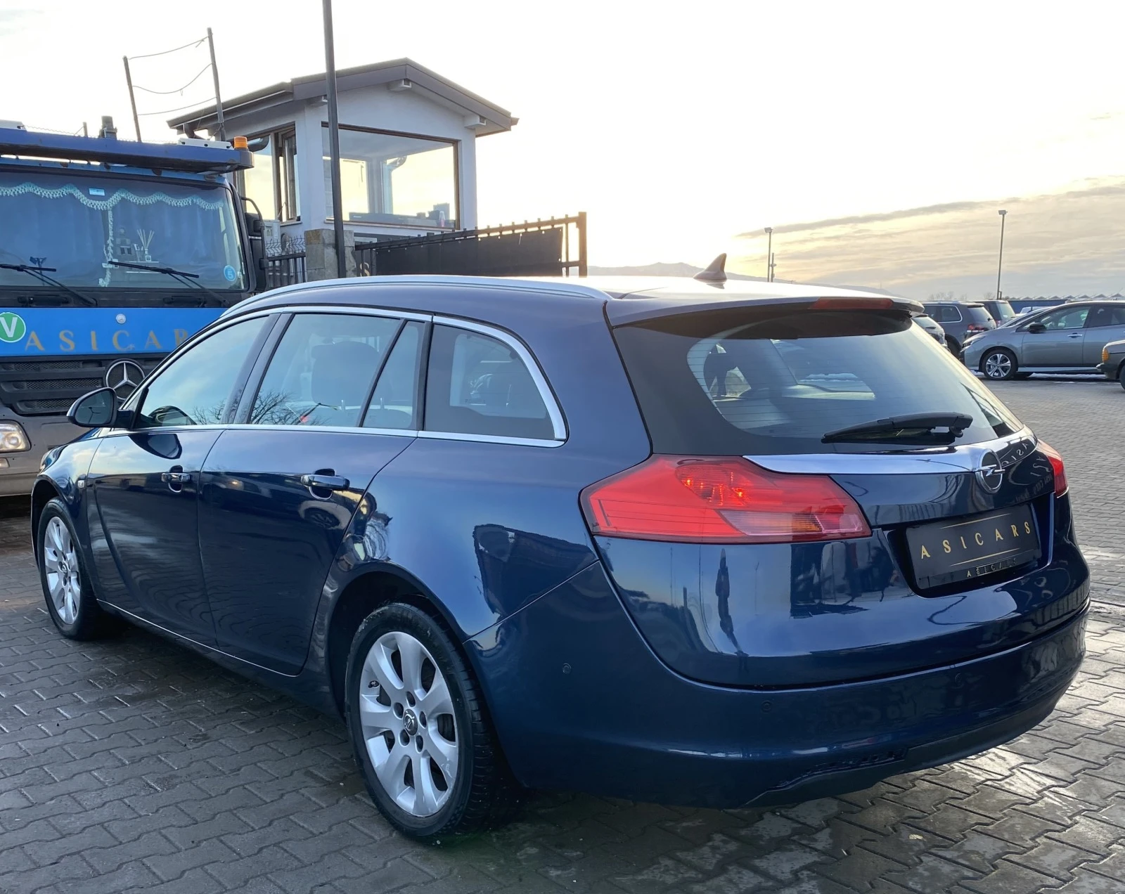 Opel Insignia 2.0D AUTOMATIC EURO 5A - изображение 3