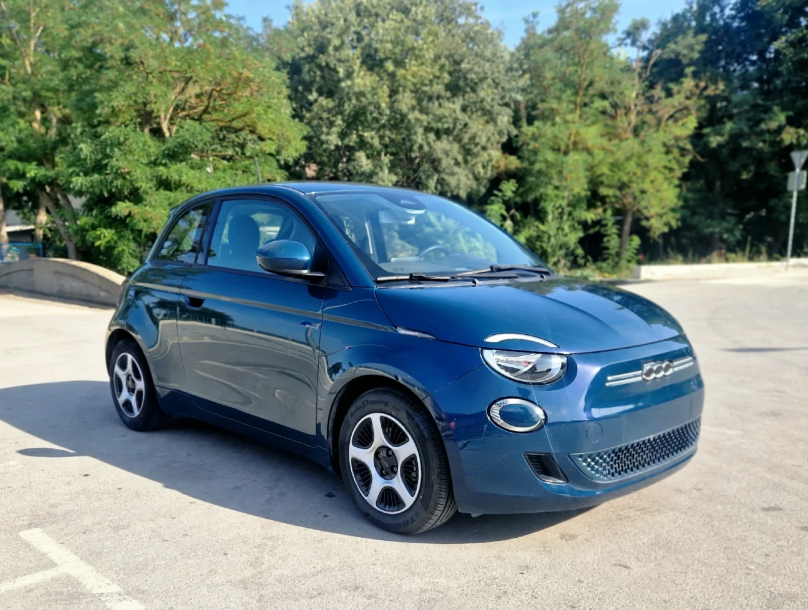 Fiat 500 500e 42kWh Passion Edition - изображение 6