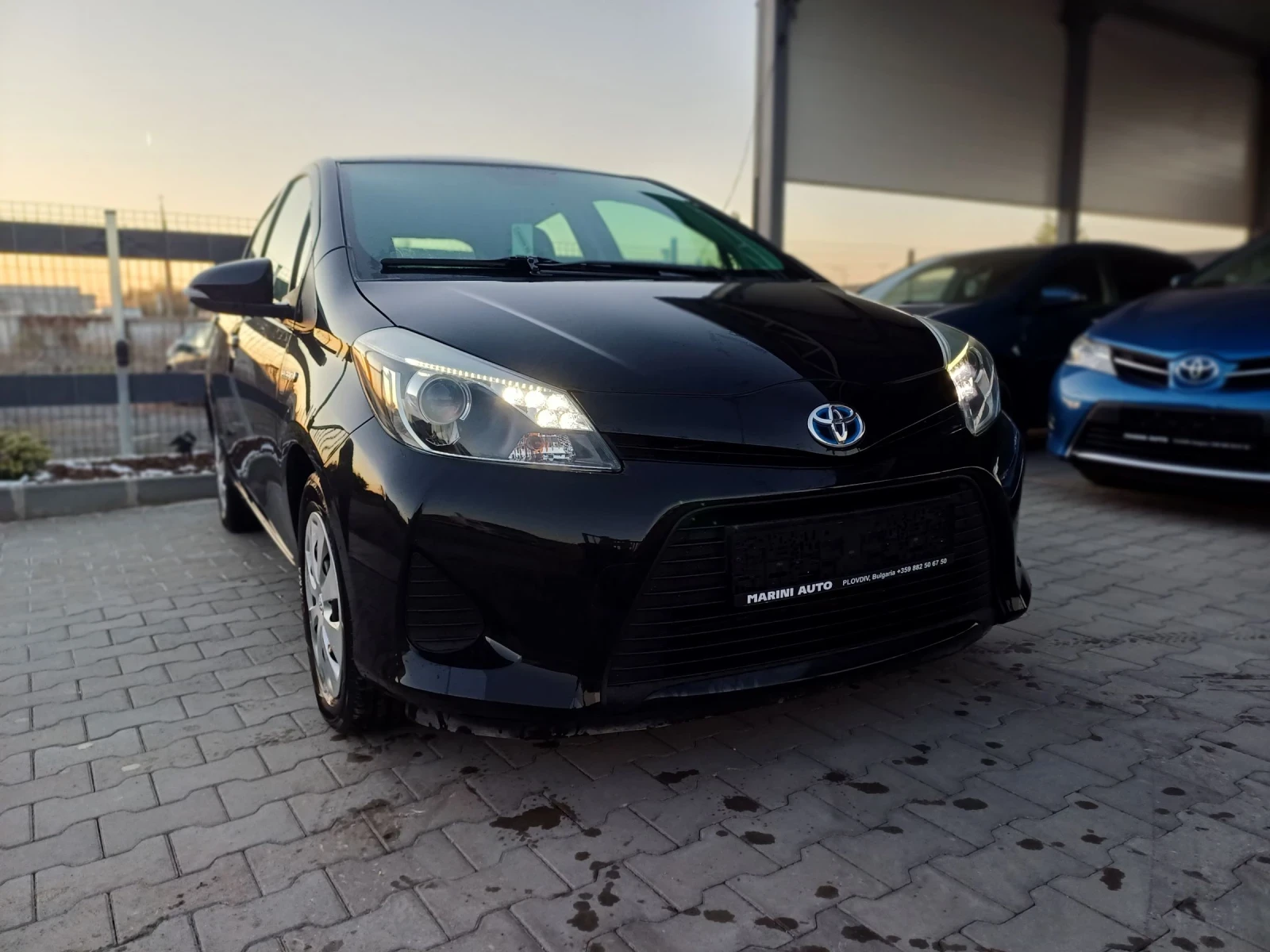 Toyota Yaris 1.5Hybrid* * kamera  - изображение 2