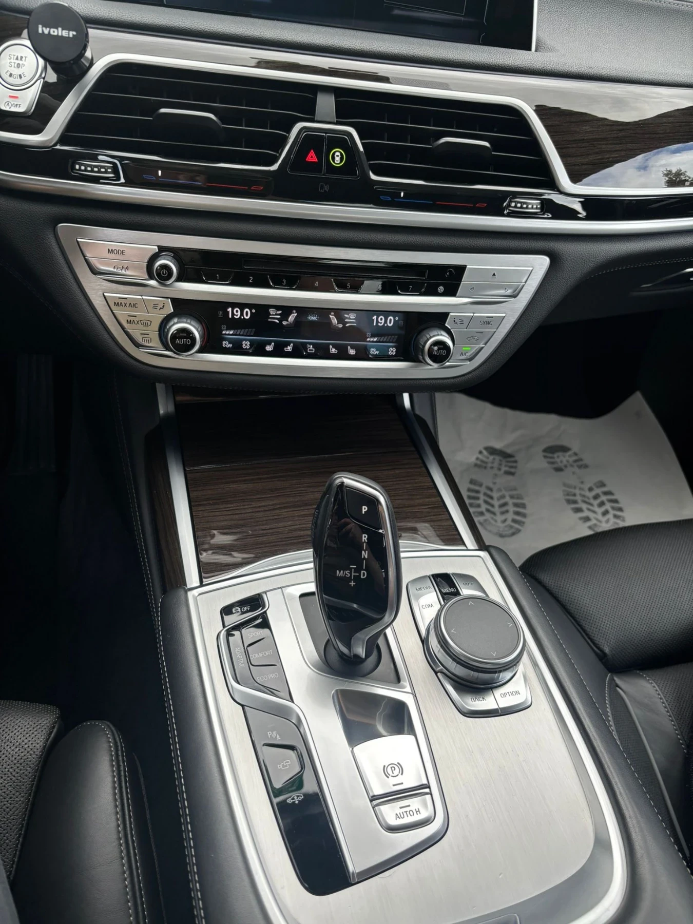 BMW 750 CarbonCore xDrive HUD | Mobile.bg   11