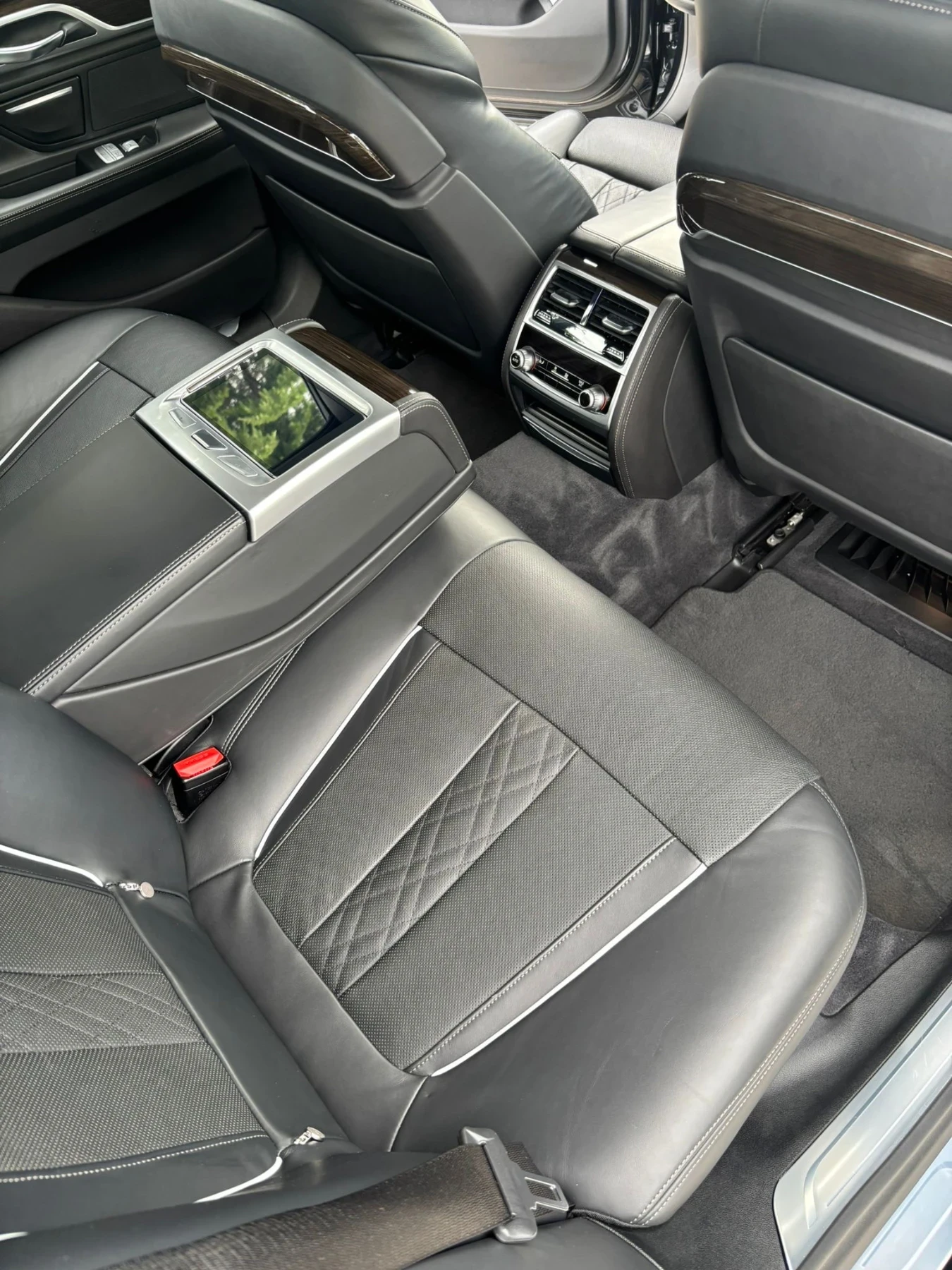 BMW 750 CarbonCore xDrive HUD | Mobile.bg   14