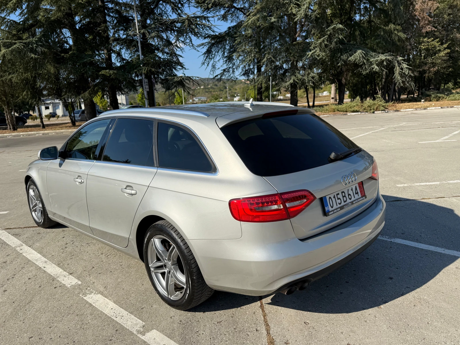 Audi A4 2.0///177к.с///Distronic////LED///XENON/// - изображение 6
