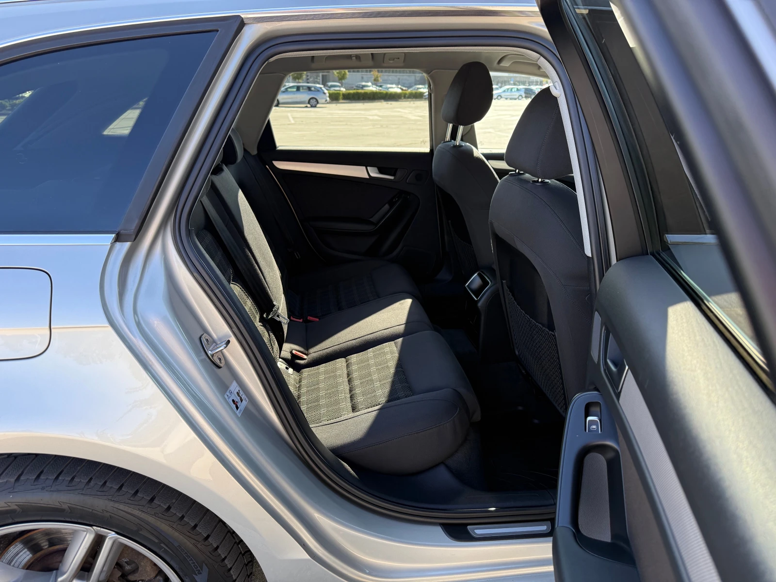 Audi A4 2.0///177к.с///Distronic////LED///XENON/// | Mobile.bg — изображение 14