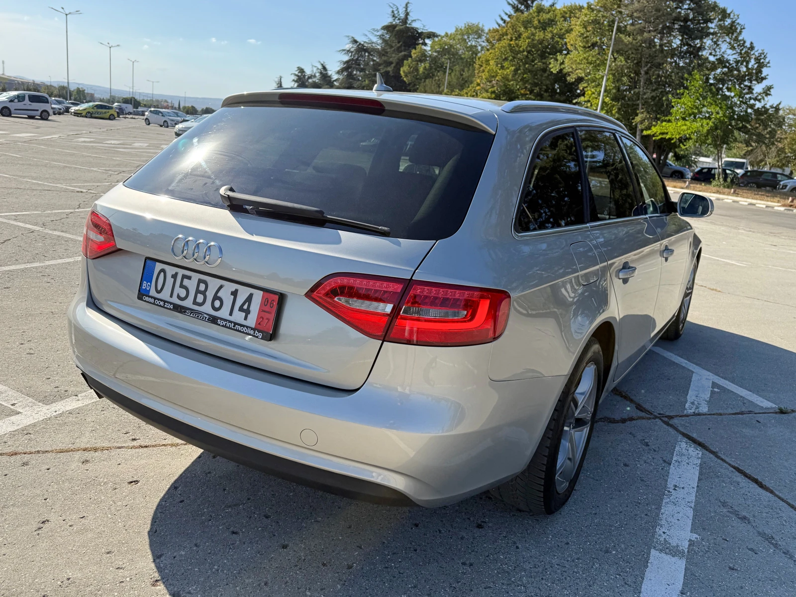 Audi A4 2.0///177к.с///Distronic////LED///XENON/// - изображение 7