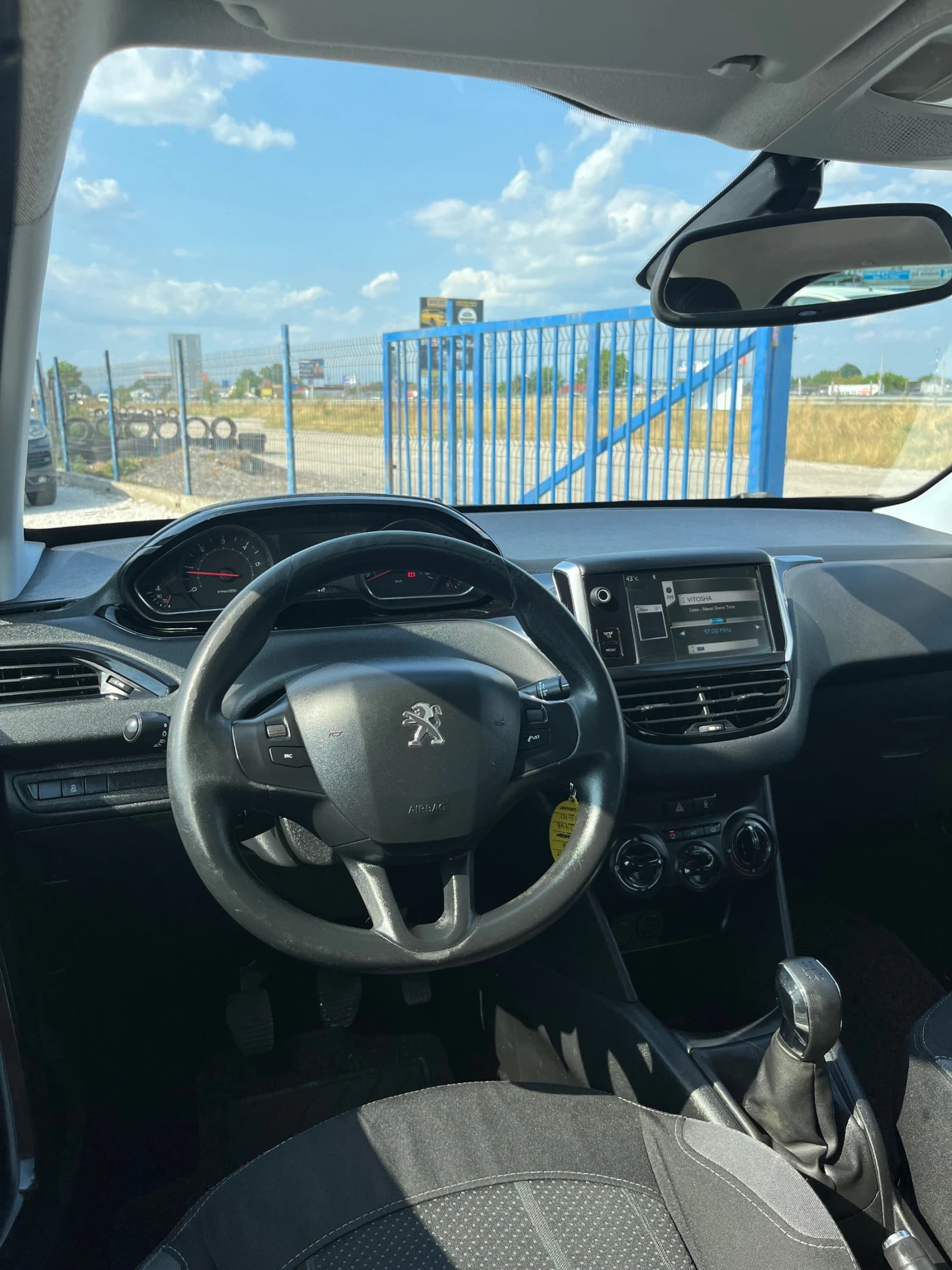 Peugeot 208 1.4 HDi - изображение 7