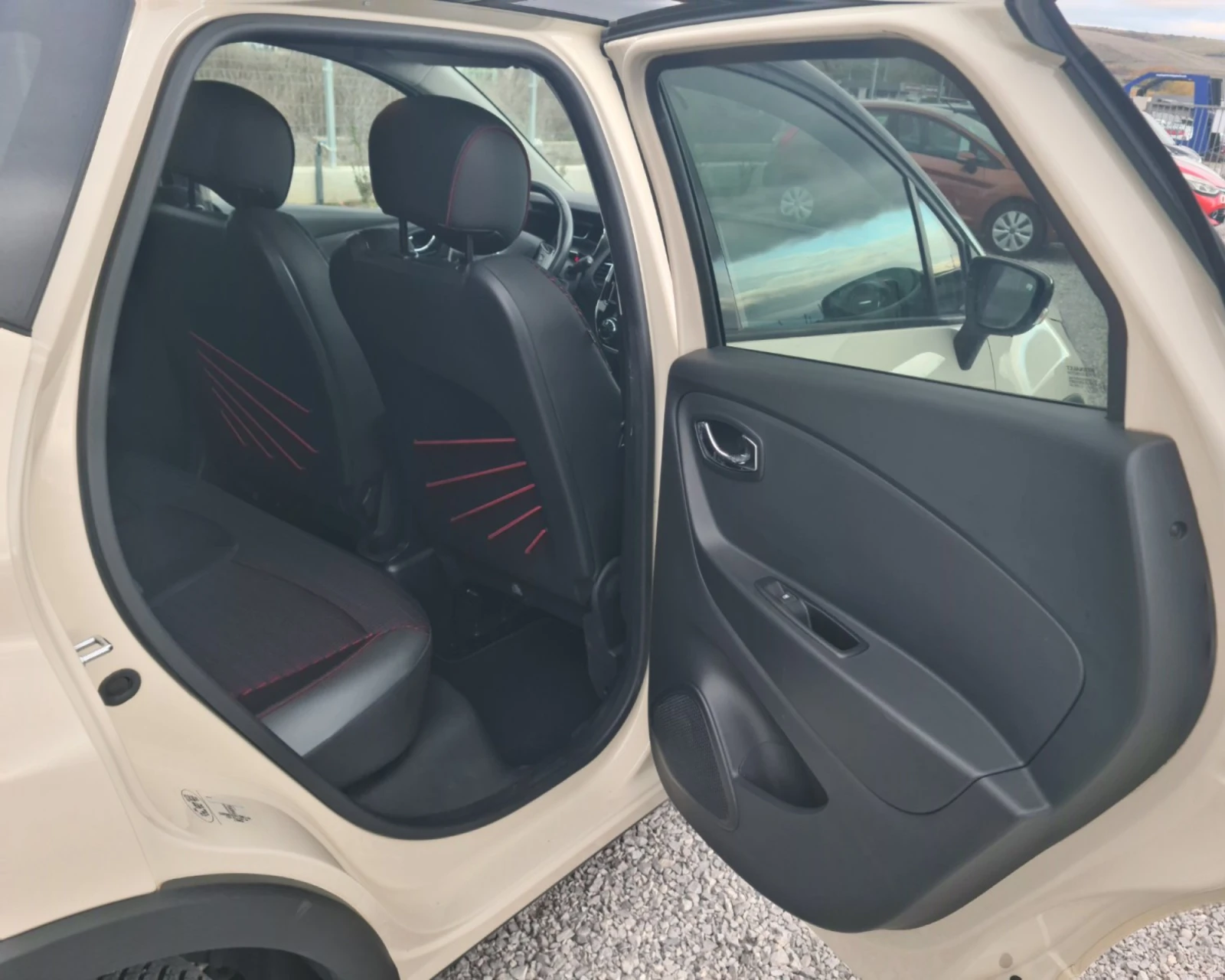 Renault Captur  R-link 1.5dCI-90-AUTO-NAVI-камера - изображение 8