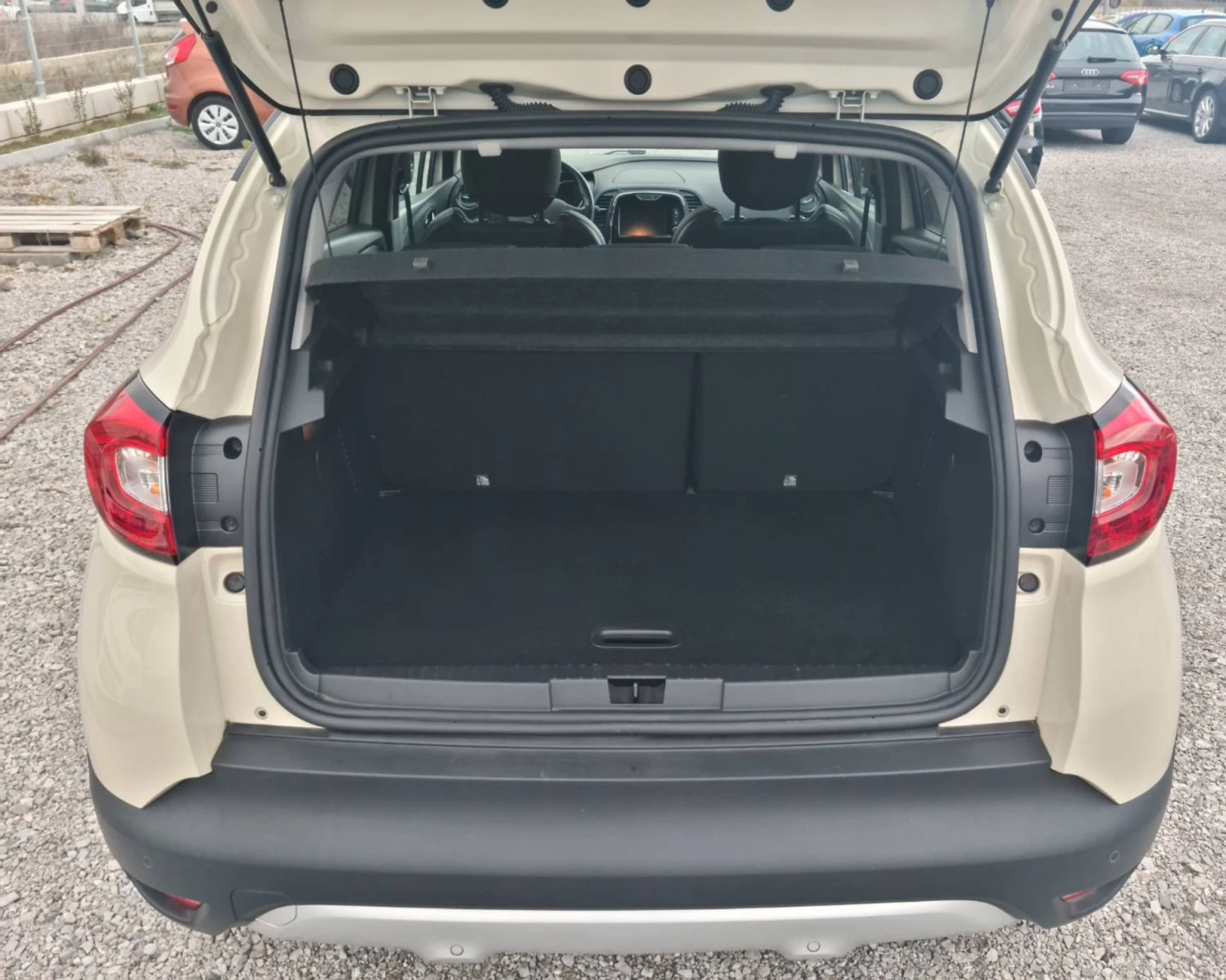 Renault Captur  R-link 1.5dCI-90-AUTO-NAVI-камера - изображение 10