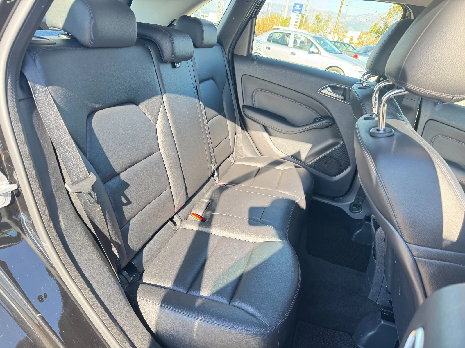 Mercedes-Benz B 180 CDI      | Mobile.bg   12