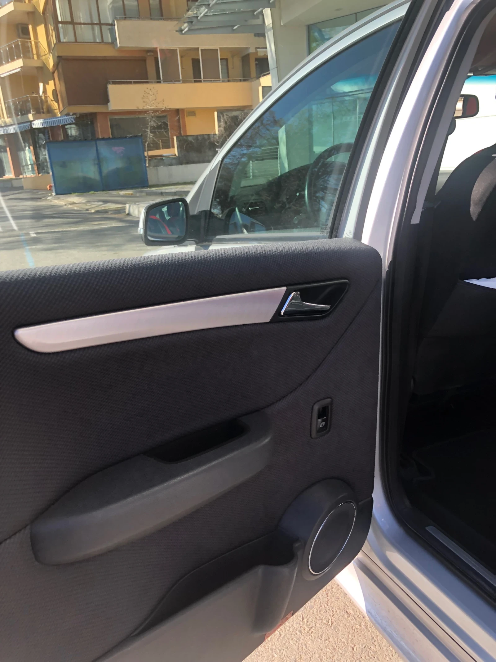 Mercedes-Benz B 180  - изображение 10