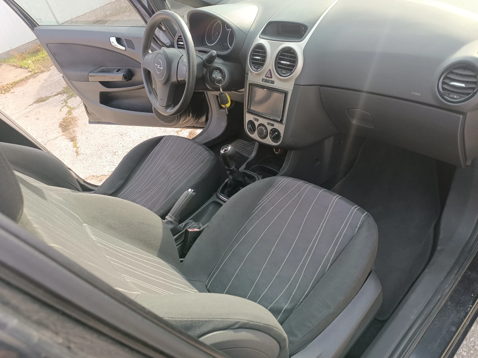 Opel Corsa 1.3 cdti 75hp | Mobile.bg � ����������� 10