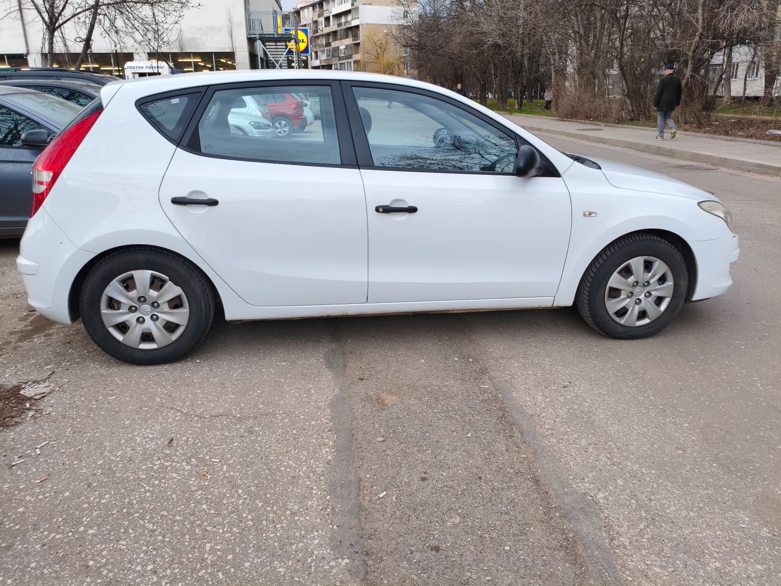 Hyundai I30 Hyundai I30 1.4 Бензин+ Газ, снимка 7 - Автомобили и джипове - 53712756