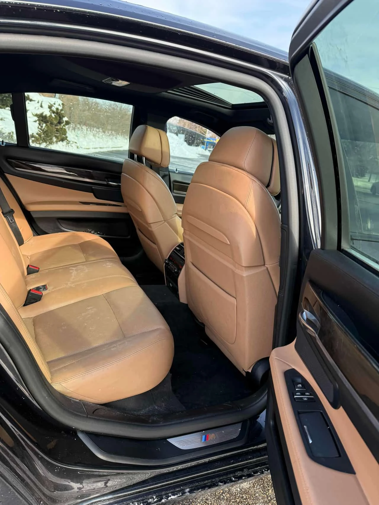 BMW 750 * 4dr Sdn xDrive AWD * CARFAX * ЦЕНА ДО БГ, снимка 11 - Автомобили и джипове - 53738741