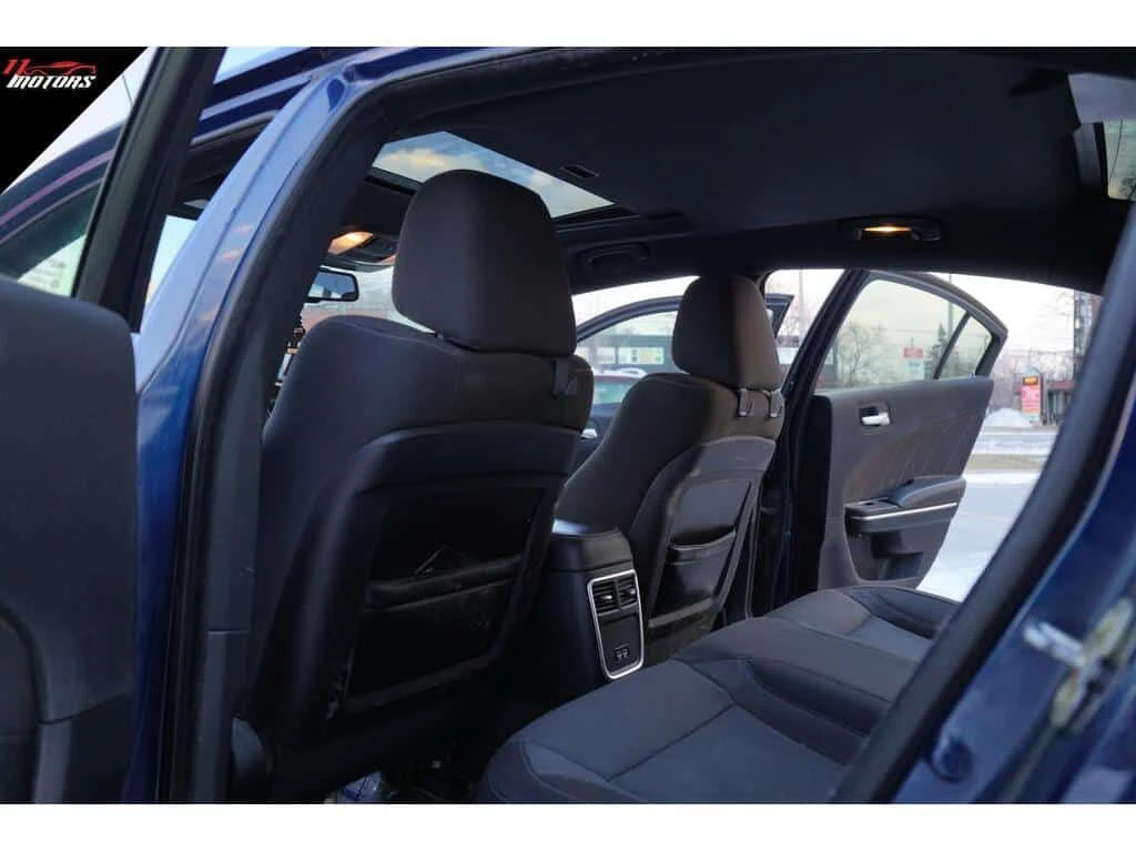 Dodge Charger * 4dr Sdn SXT | NO ACCIDENTS * CARFAX * ЦЕНА ДО БГ, снимка 14 - Автомобили и джипове - 53862909