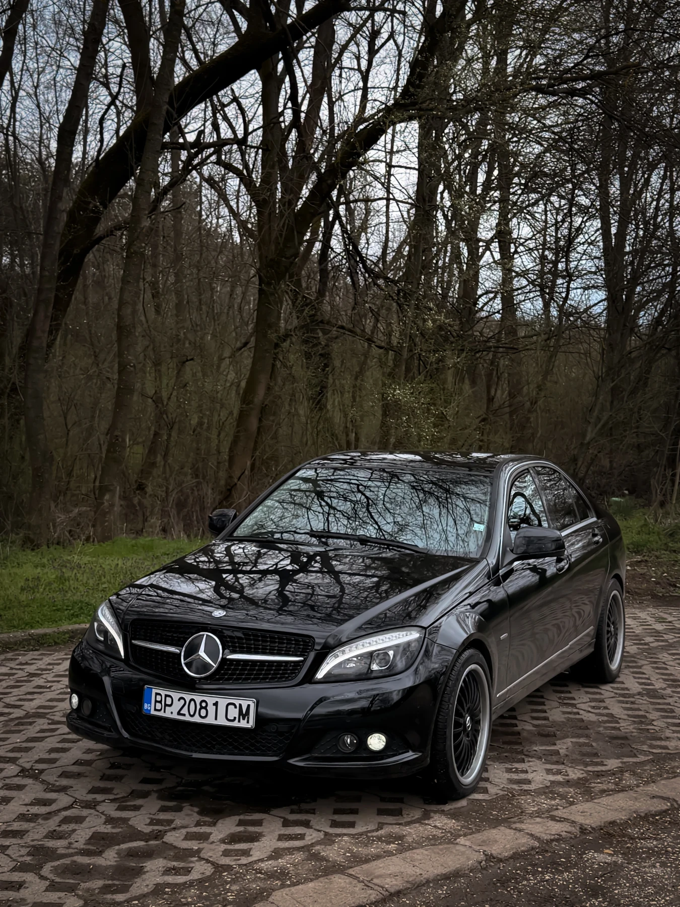 Mercedes-Benz C 220, снимка 3 - Автомобили и джипове - 54019944