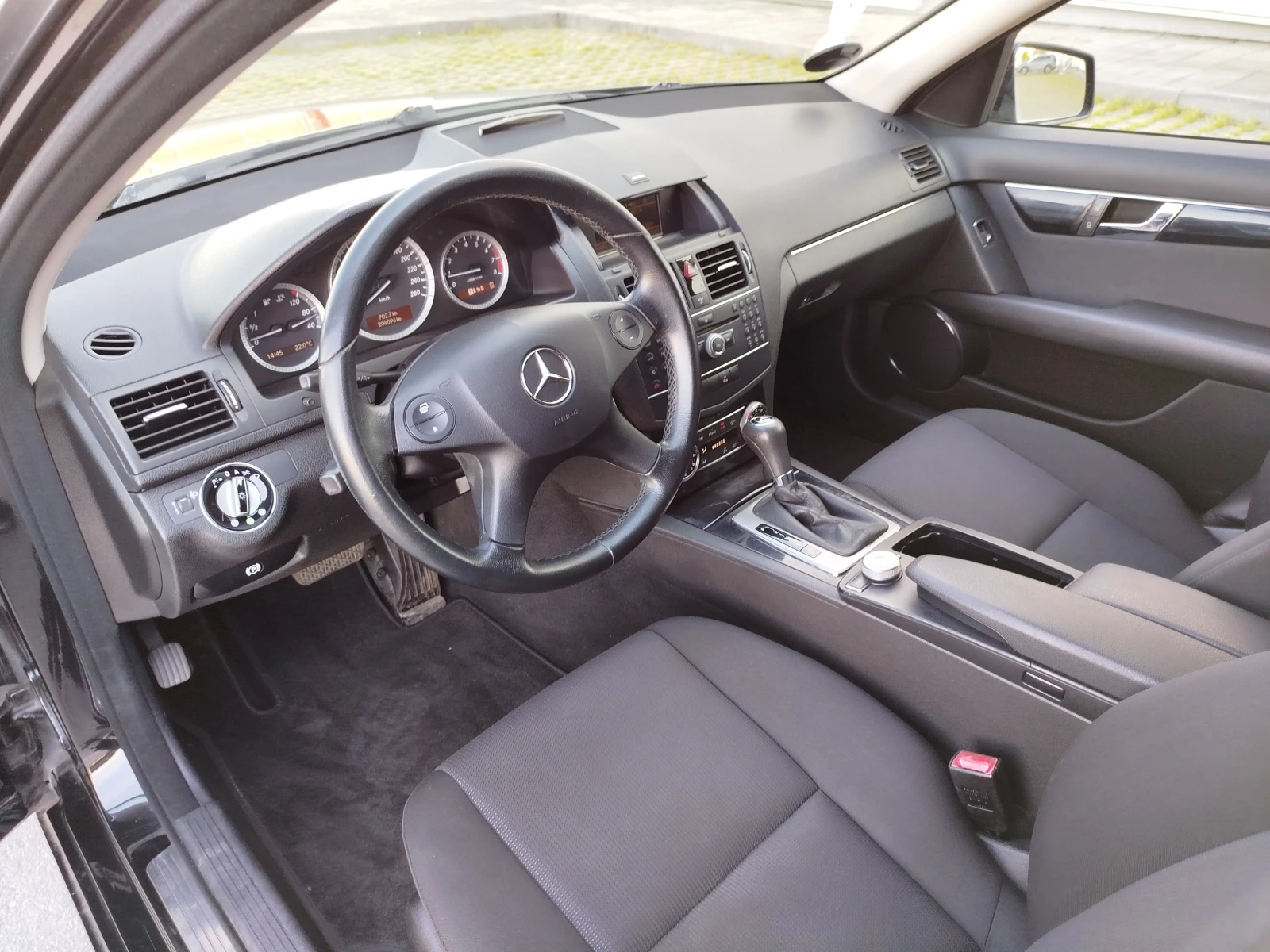 Mercedes-Benz C 180 180-NAVI-AVTOMAT, снимка 10 - Автомобили и джипове - 54346709