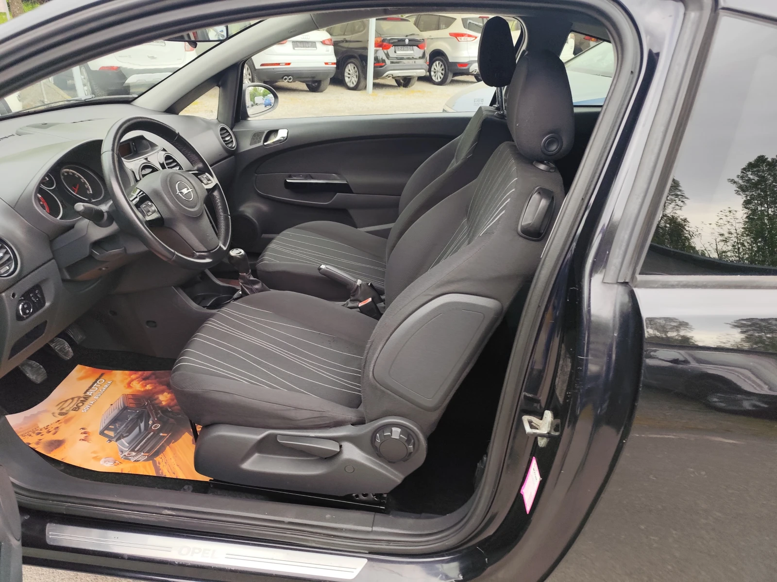 Opel Corsa 1.2i* ГАЗОВА УРЕДБА* EURO5A* KLIMA* , снимка 7 - Автомобили и джипове - 54451851