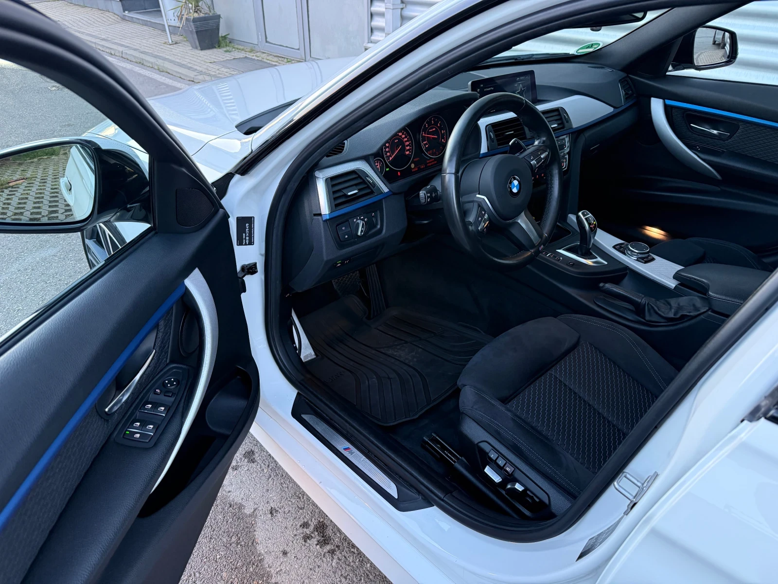 BMW 320 М paket pano , снимка 16 - Автомобили и джипове - 54683874