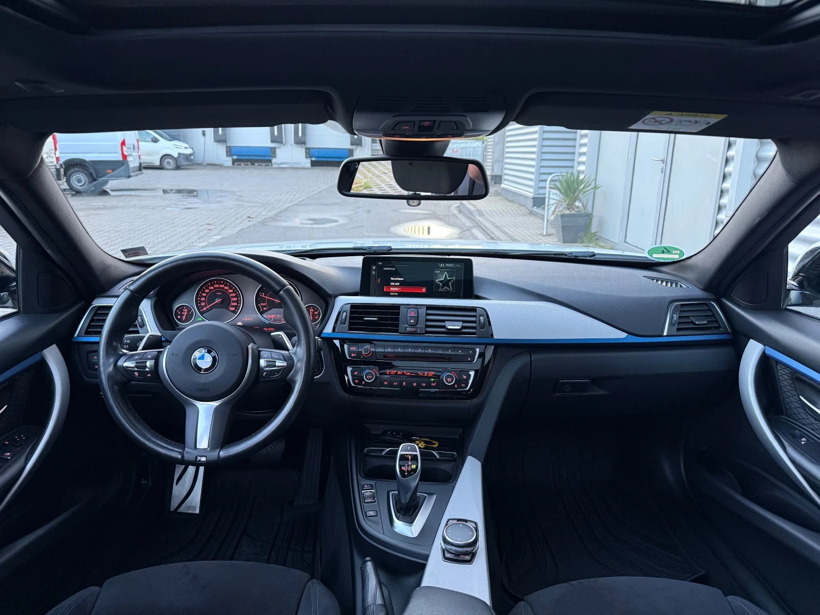 BMW 320 М paket pano , снимка 10 - Автомобили и джипове - 54683874