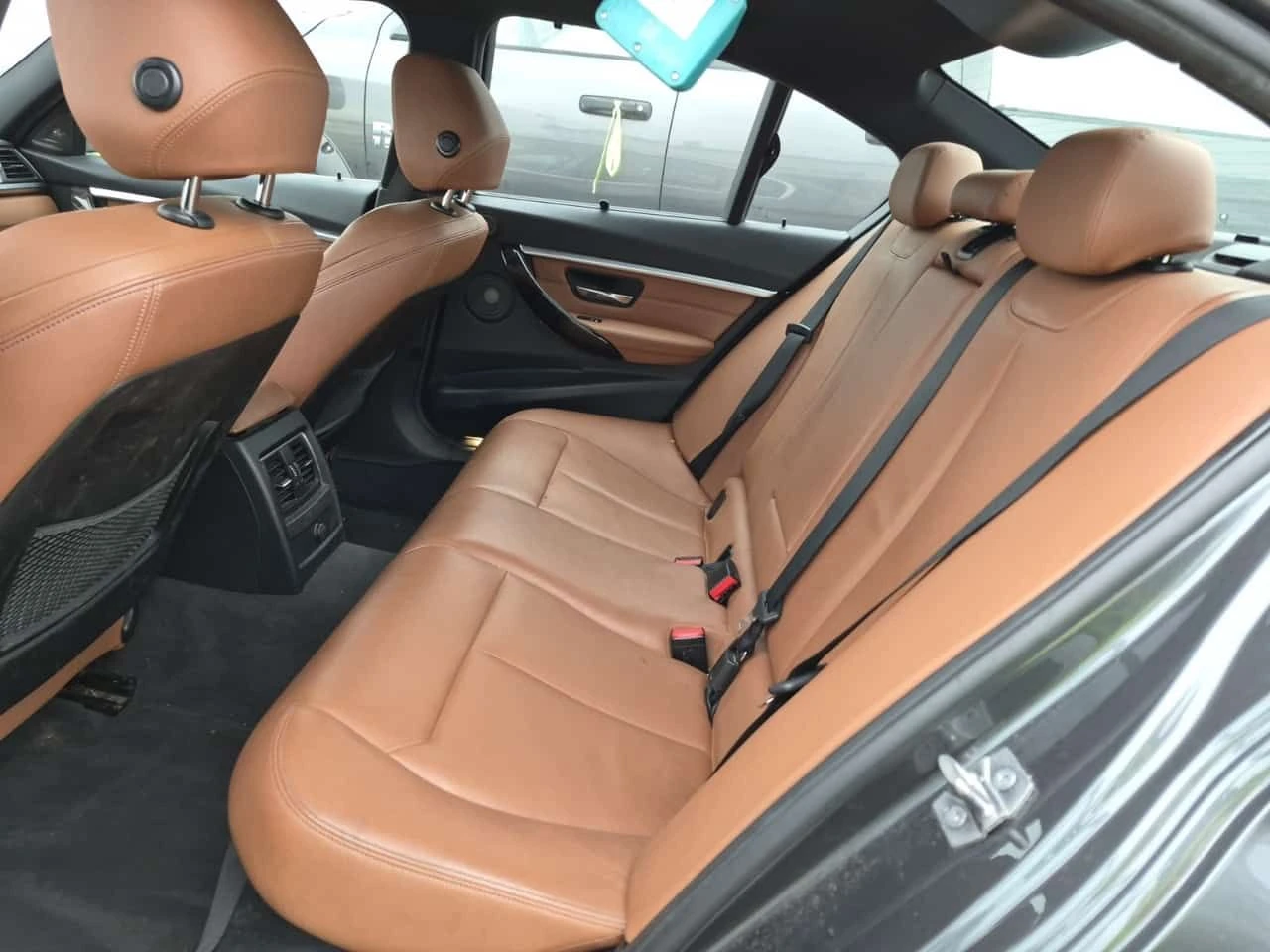 BMW 330 330e | CARFAX | БЕЗ ПЪРВОНАЧАЛНА ВНОСКА, снимка 11 - Автомобили и джипове - 55054239