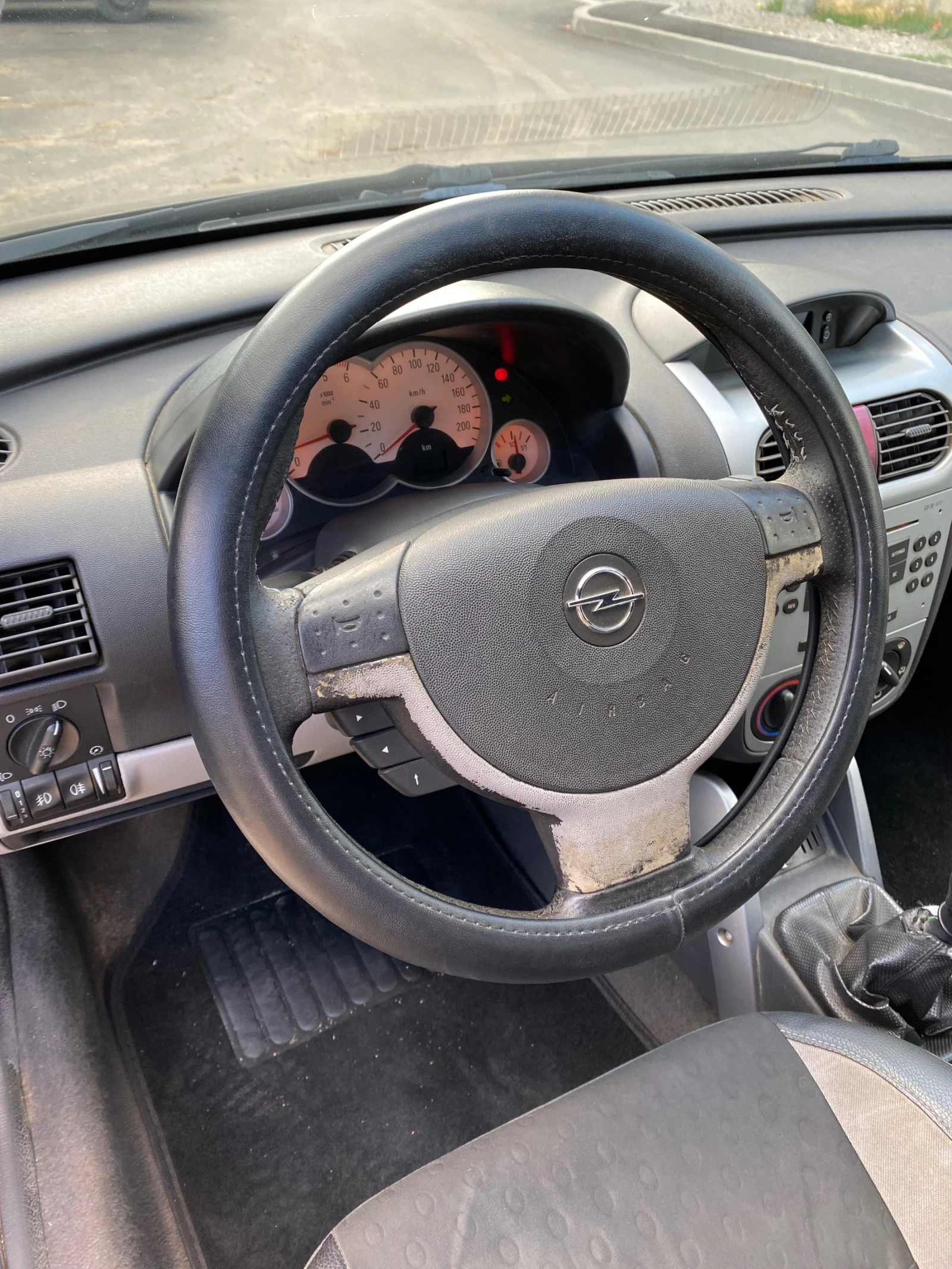 Opel Tigra, снимка 9 - Автомобили и джипове - 55295958