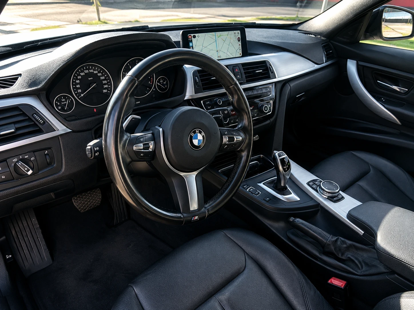 BMW 320 X drive, снимка 3 - Автомобили и джипове - 55578980