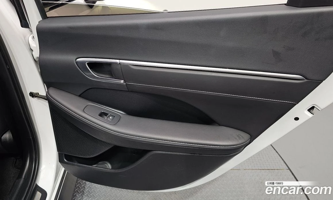 Hyundai Sonata 2.0 LPG Style, снимка 14 - Автомобили и джипове - 55940520