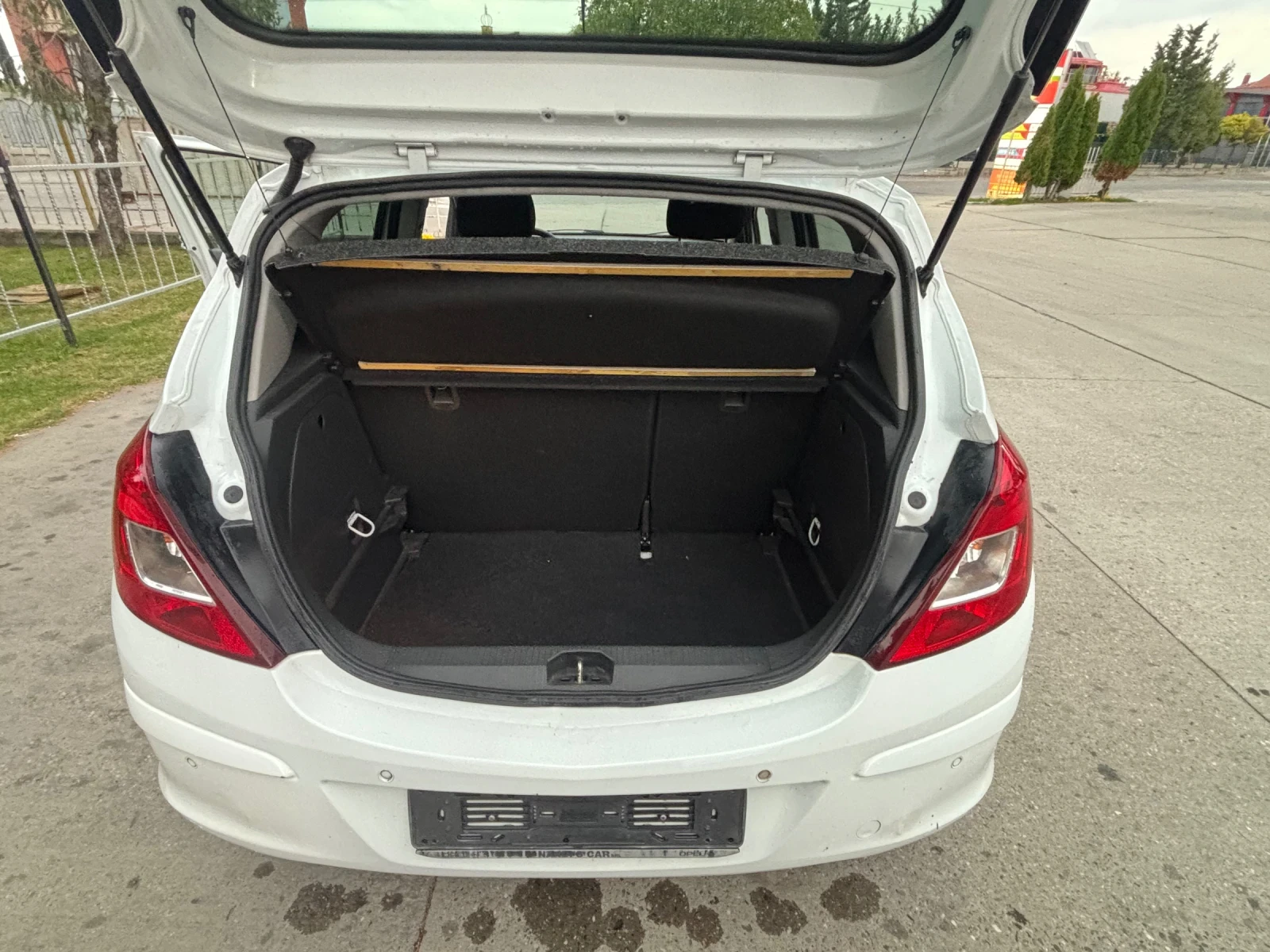 Opel Corsa, снимка 5 - Автомобили и джипове - 56288750