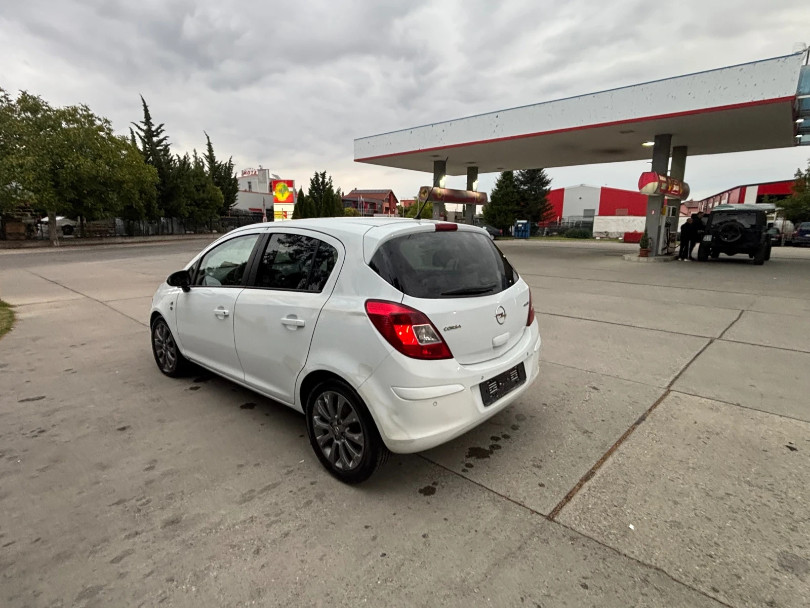 Opel Corsa, снимка 6 - Автомобили и джипове - 56288750