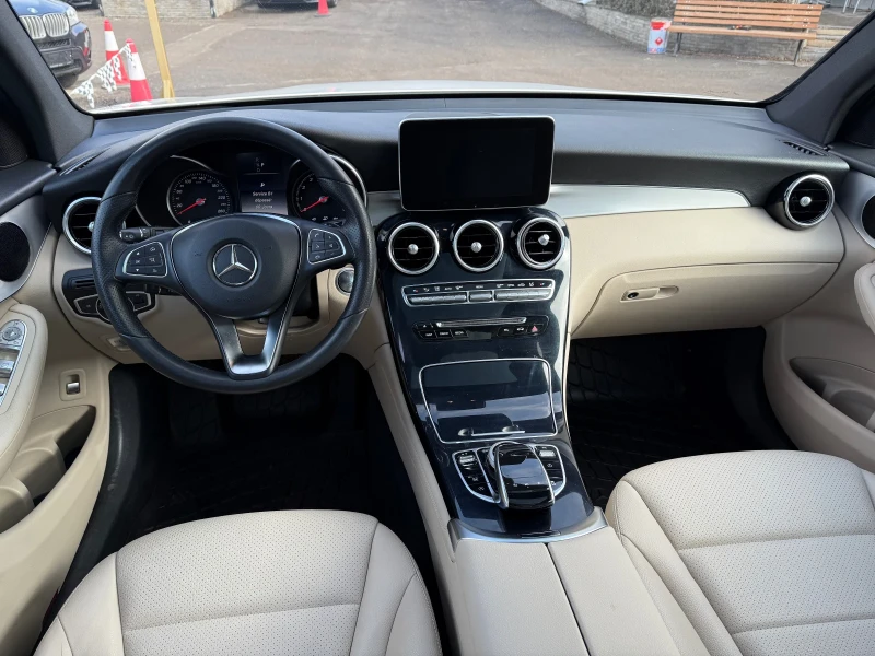 Mercedes-Benz GLC 300 AMG pack, снимка 13 - Автомобили и джипове - 49134815