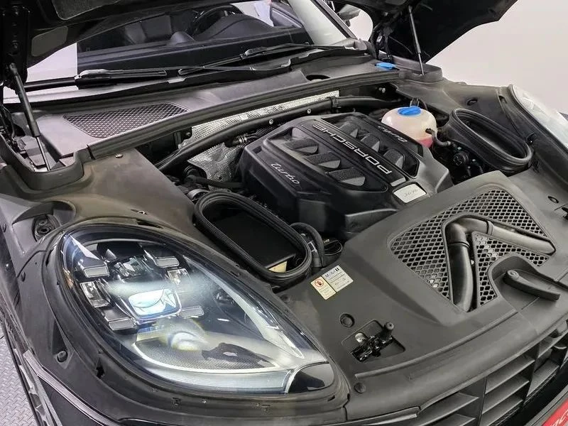 Porsche Macan, снимка 6 - Автомобили и джипове - 56711649