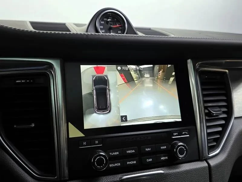 Porsche Macan, снимка 15 - Автомобили и джипове - 56711649