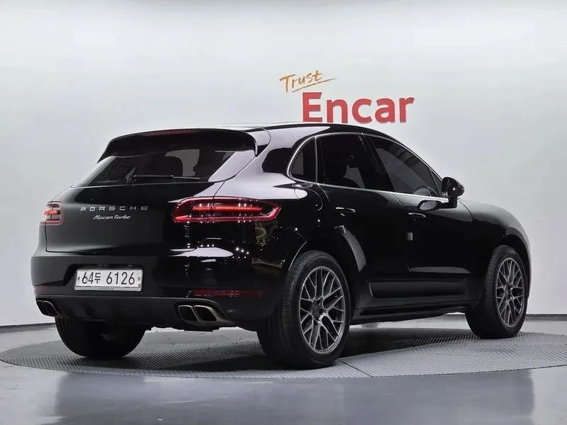 Porsche Macan, снимка 2 - Автомобили и джипове - 56711649