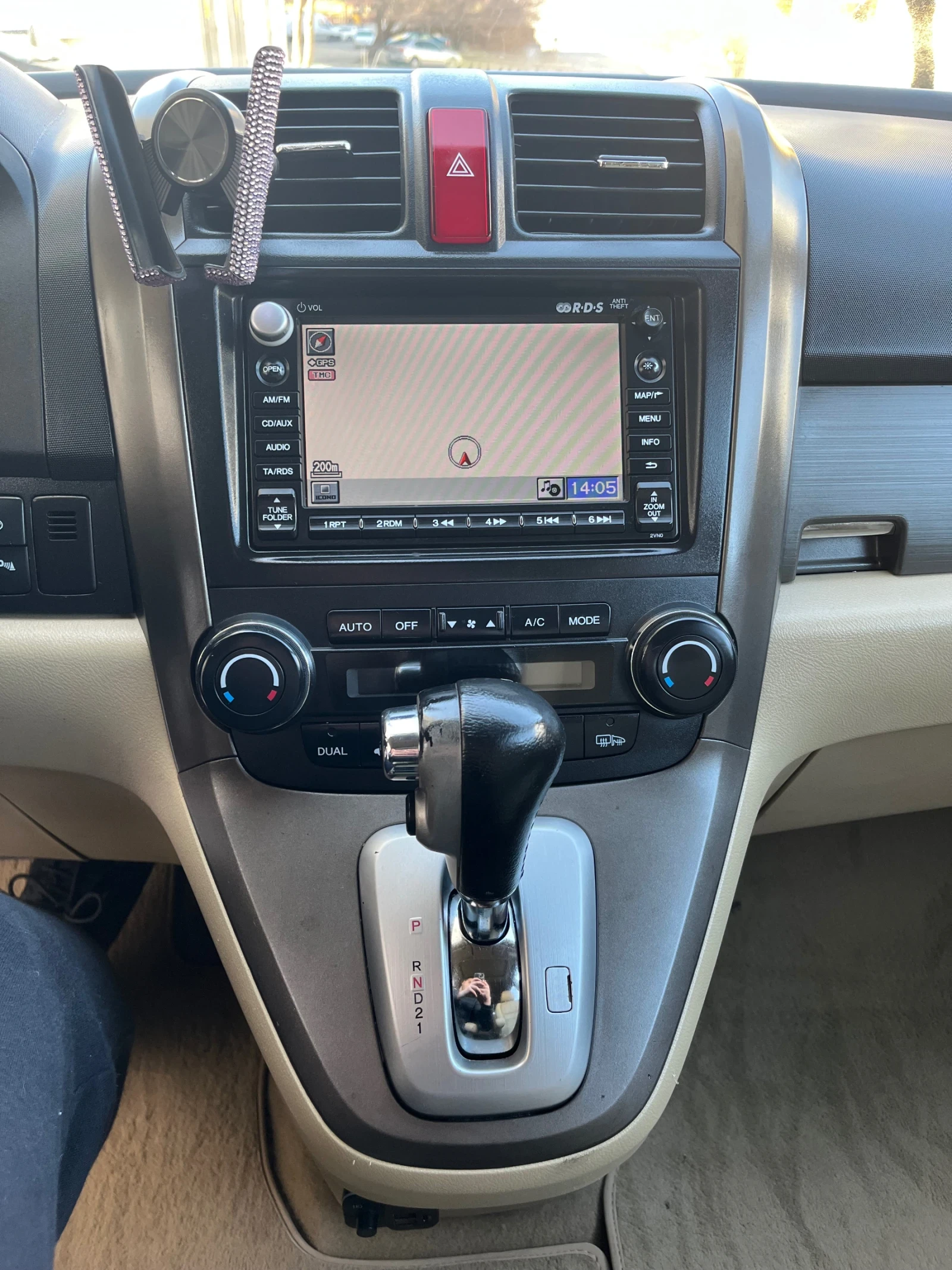 Honda Cr-v 2.0 бензин Швейцария всички екстри automatic , снимка 13 - Автомобили и джипове - 53838185