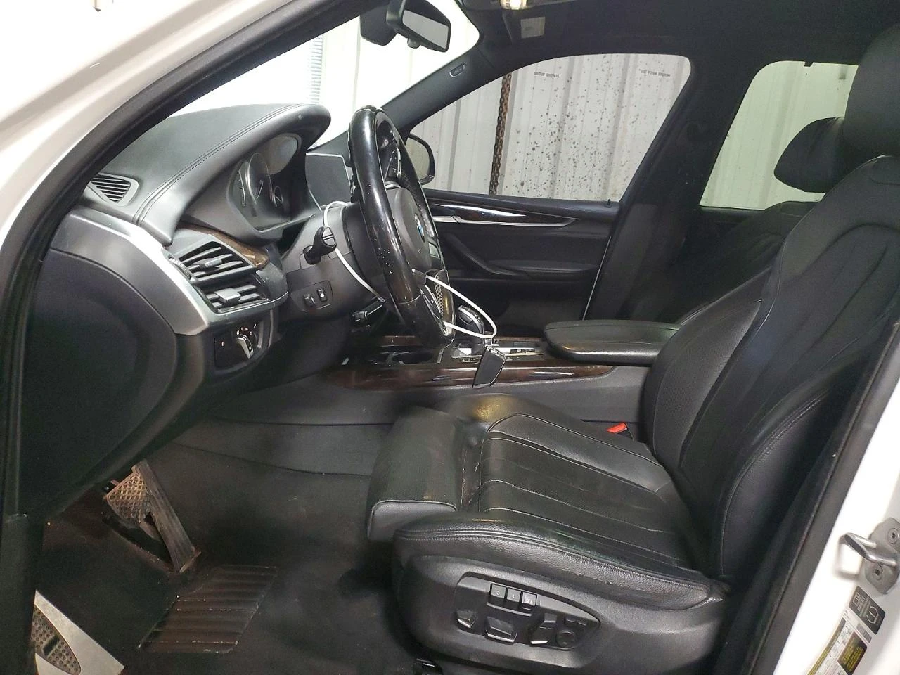 BMW X5 M* SPORT* ПОДГРЕВ* КАМЕРА* КЕЙЛЕС* , снимка 9 - Автомобили и джипове - 53962003