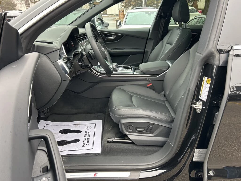 Audi Q8 Progressiv* 55 TFSI* АвтоКредит* (ЦЕНА ДО БГ), снимка 9 - Автомобили и джипове - 54002593