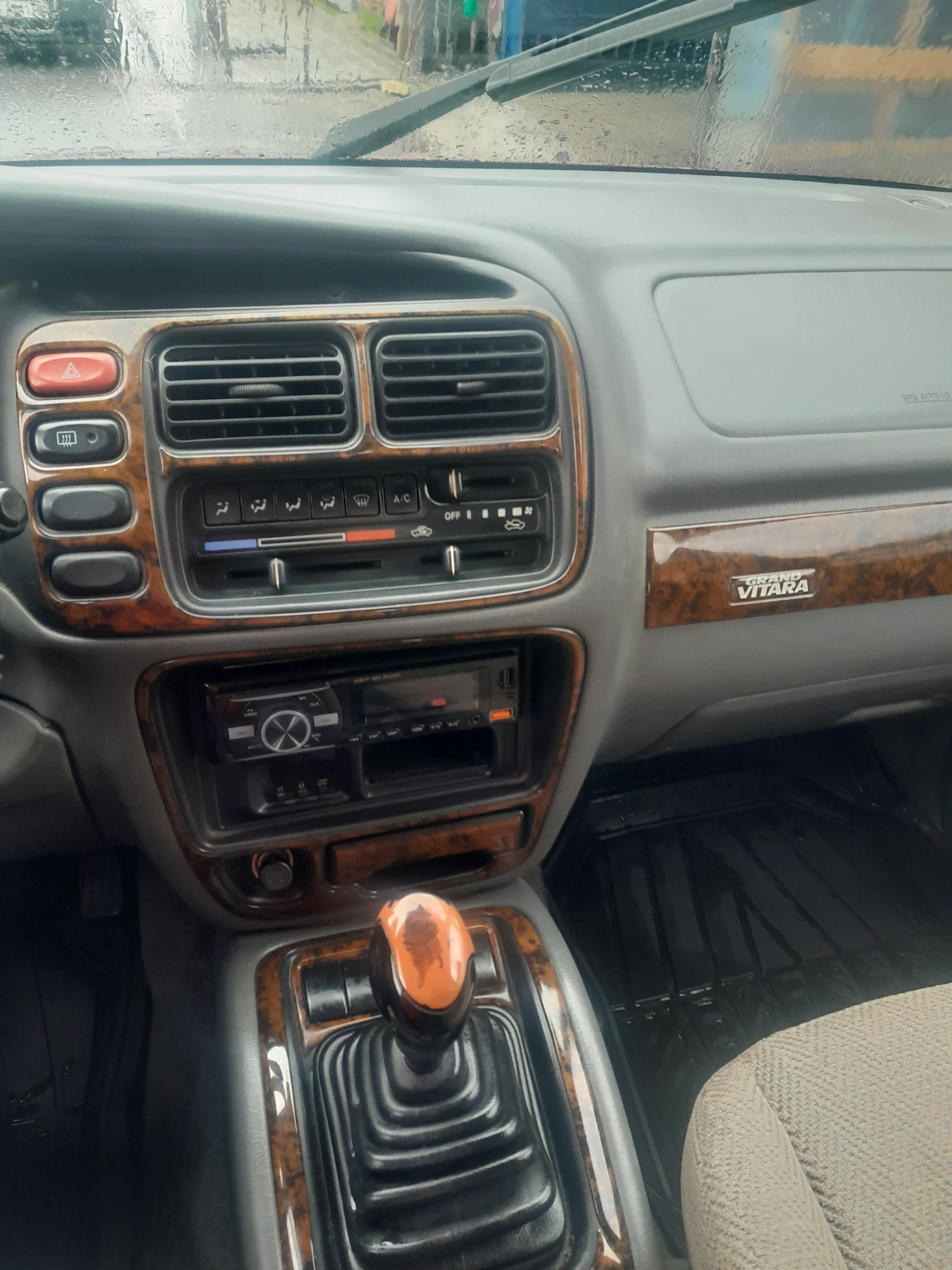 Suzuki Grand vitara, снимка 8 - Автомобили и джипове - 54056204