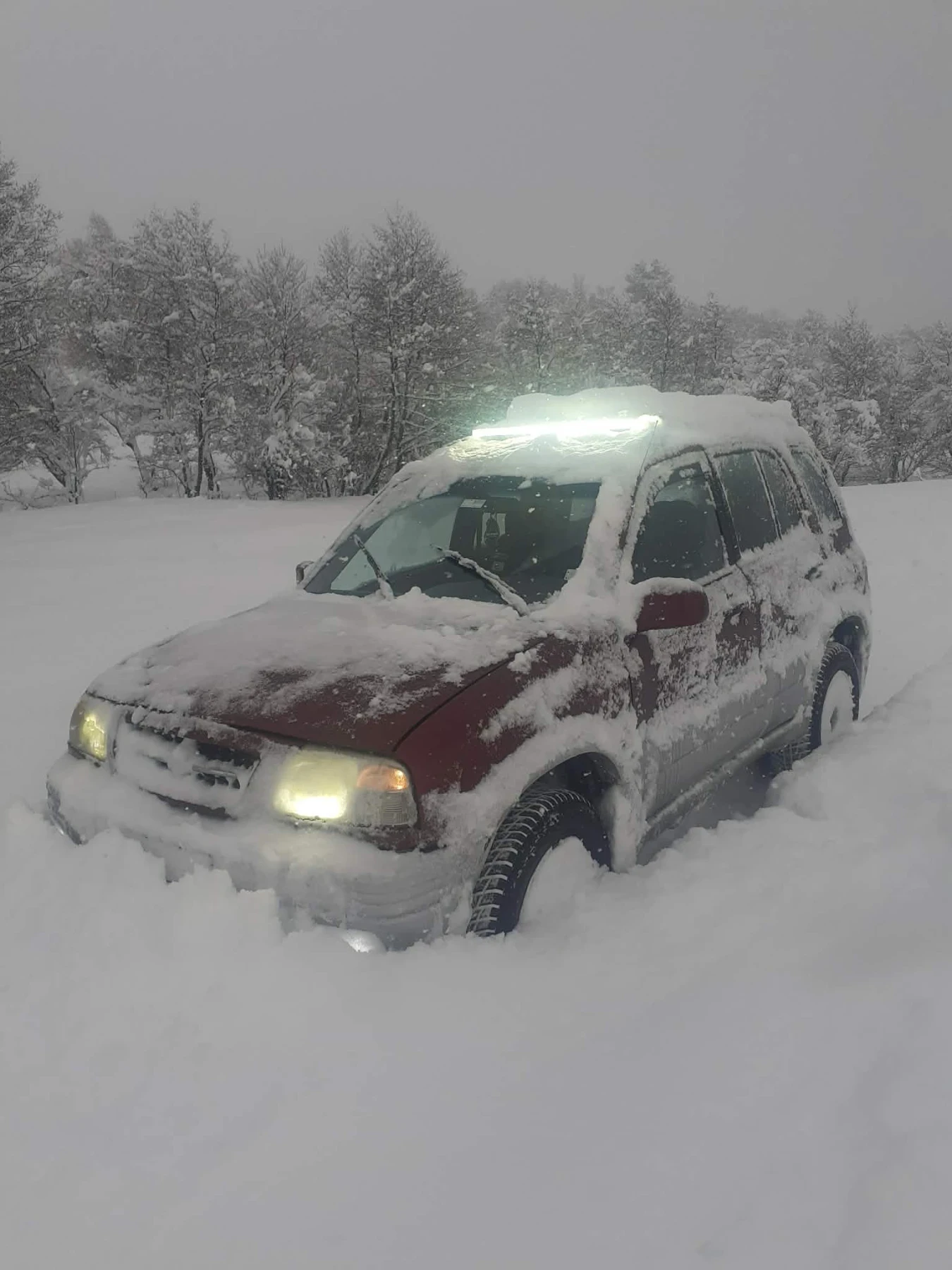 Suzuki Grand vitara, снимка 3 - Автомобили и джипове - 54056204